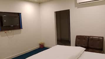 Deluxe Room, City View | Free WiFi