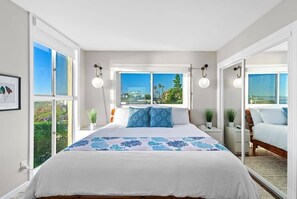 2 bedrooms, desk, travel crib, WiFi