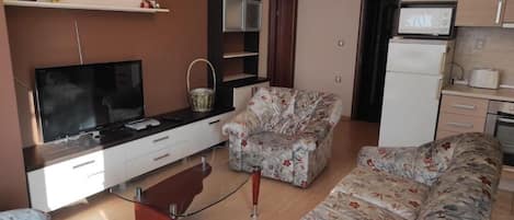 อพาร์ทเมนท์, 1 ห้องนอน, ระเบียง, วิวภูเขา | สิ่งอำนวยความสะดวกในห้องพัก