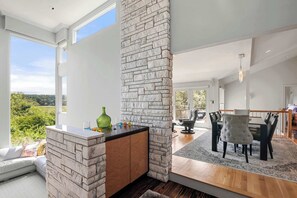 TV, fireplace, offices