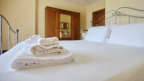 3 Schlafzimmer, Bügeleisen/Bügelbrett, kostenloses WLAN, Bettwäsche