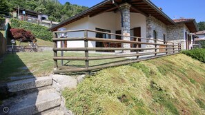 Esterni