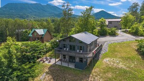 Exterior - Firefly Bluff- Wooded Mtn View, Game Room, Fire Pit, Pet Friendly, & Pool Table (Sevierville)
