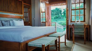 Deluxe Double Room, Terrace, Garden View | Room amenity - Mateves Boutique Lodge  (Arusha)