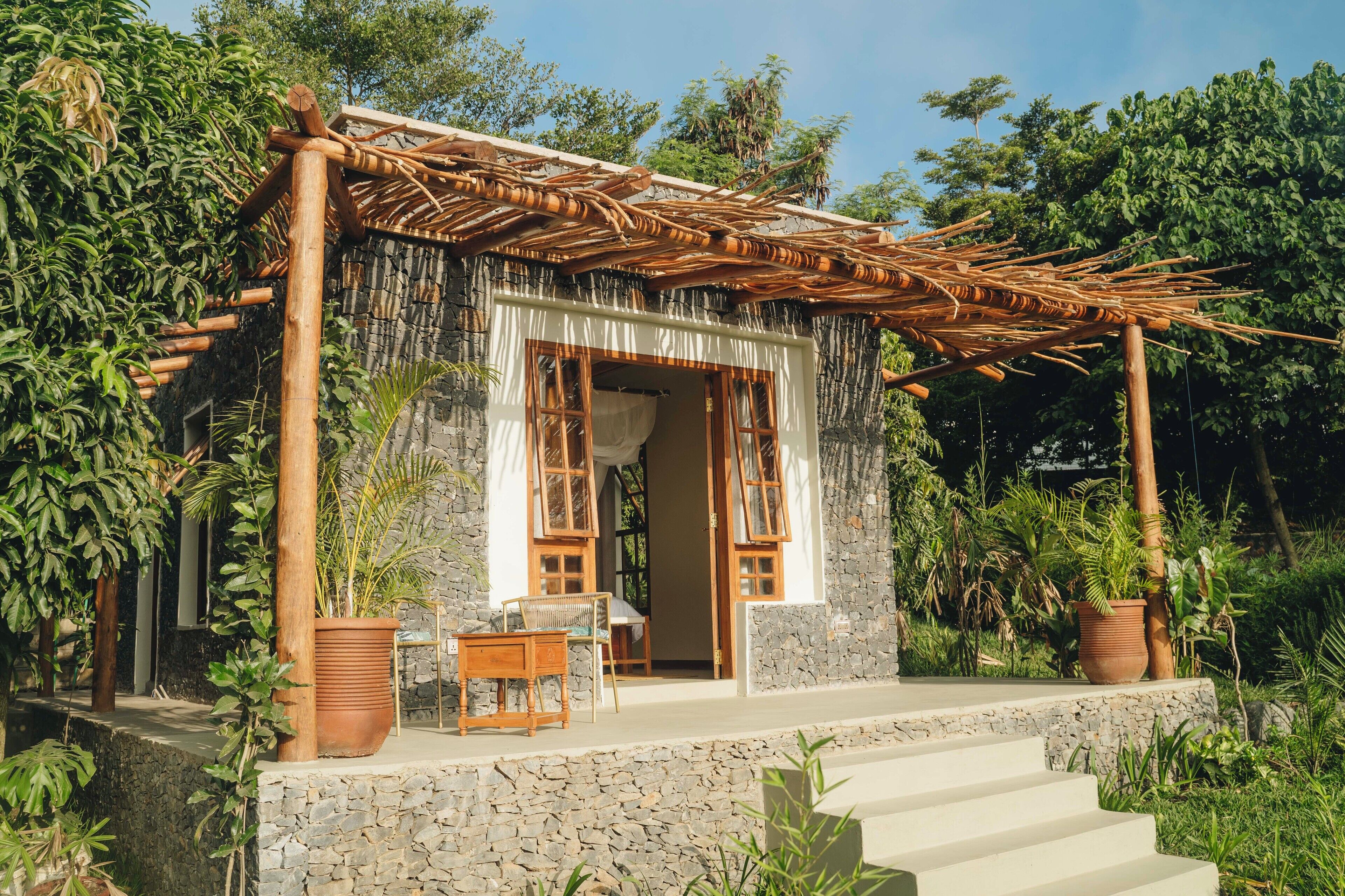 Façana frontal de l'allotjament