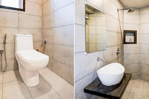 House | Bathroom