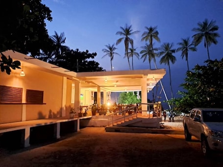 Restaurant. COMPANERO RESORT