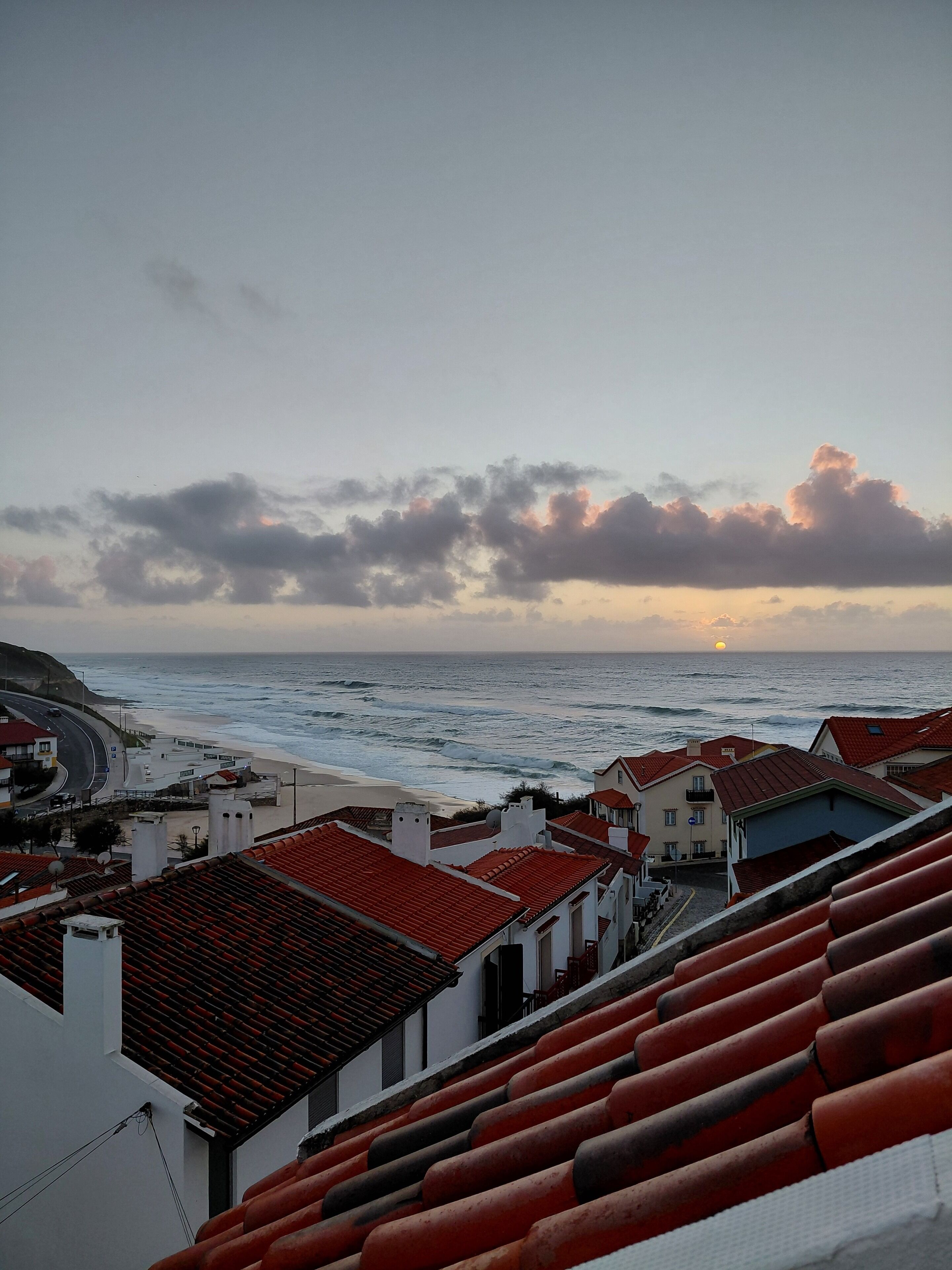 واي فاي مجانًا وملاءات أسرّة