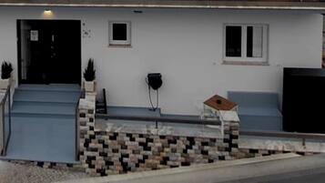 Camera doppia, vista città | Wi-Fi gratuito, lenzuola