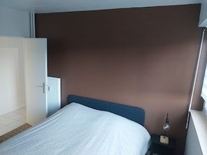 2 chambres, fer et planche Ă repasser, Wi-Fi, draps fournis