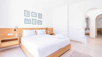 4 sovrum, strykjärn/strykbräda, gratis wi-fi och sängkläder