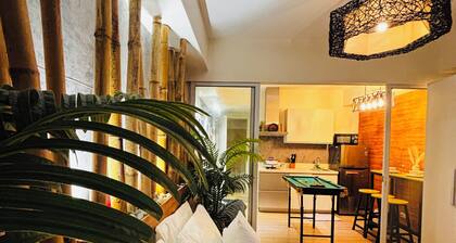 Cozy 1-bedroom apartment in pleasant Parañaque with AC