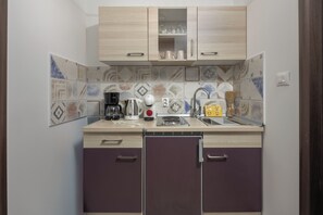 Family House, Multiple Bedrooms (Harmony House Vito) | Private kitchen