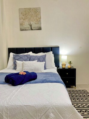 1 soverom, strykejern/-brett, wi-fi (inkludert) og sengetøy