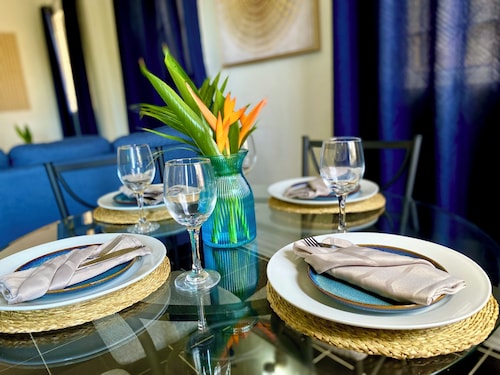 Tropical Villa near Rodney Bay Marina, Beaches & Malls with WiFi and AC