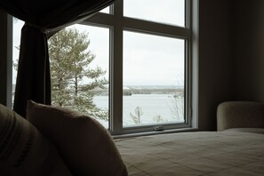 3 makuuhuonetta, silitysrauta/-lauta, ilmainen Wi-Fi, vuodevaatteet