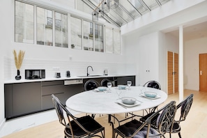 Apartment | Dining