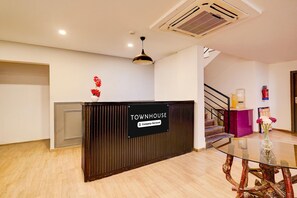 House | Reception