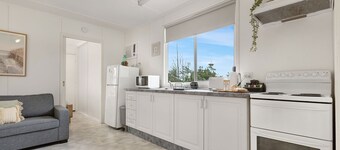 Bird and Beach - Close to walking trails leading to the beach and Lake Bunga