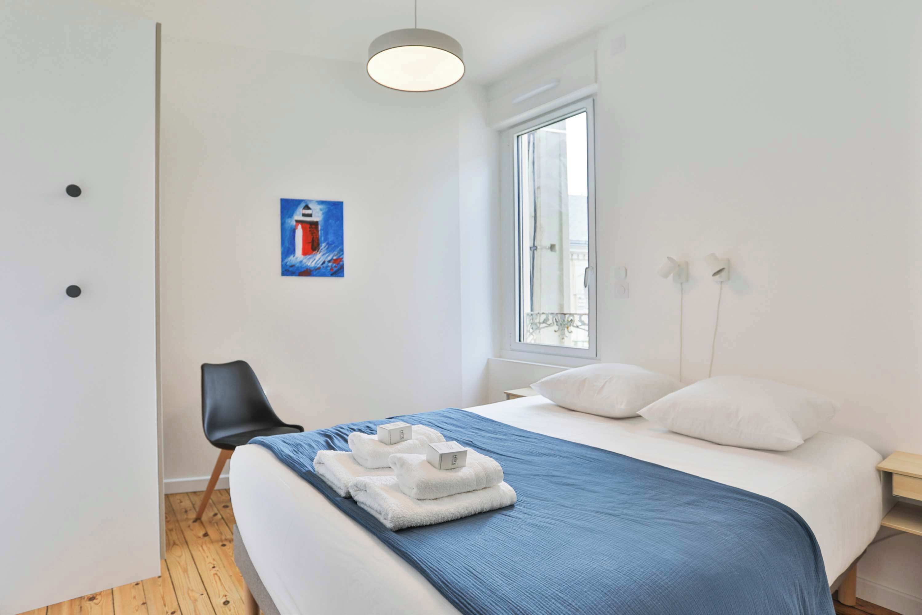 4 chambres, fer et planche à repasser, Wi-Fi, draps fournis