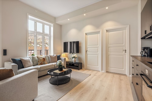 Rosenberg Apartments