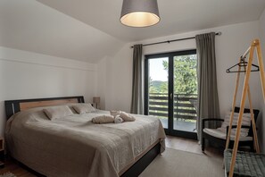 8 bedrooms, iron/ironing board, travel cot, WiFi