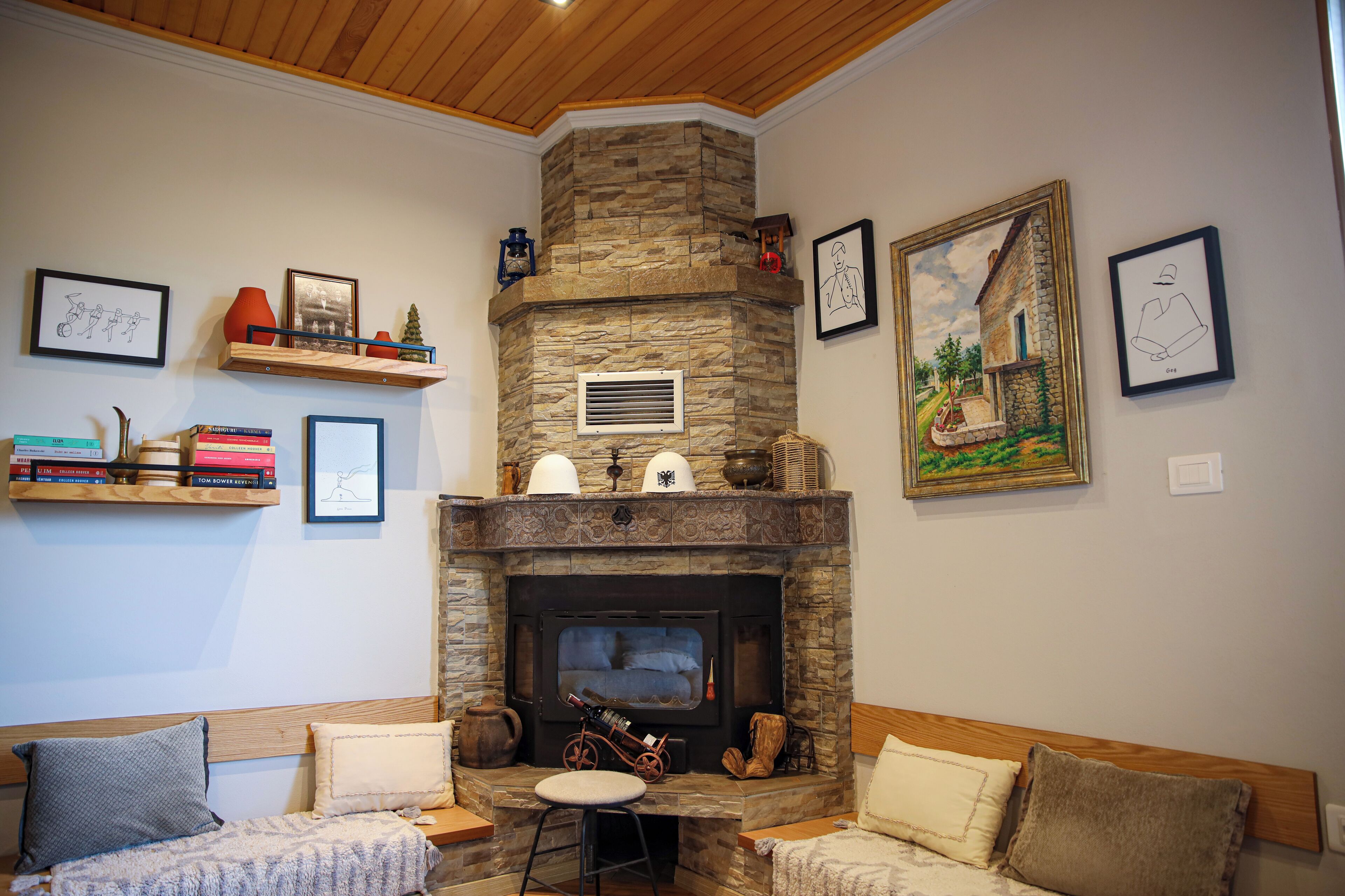 6 Schlafzimmer, Schreibtisch, Bügeleisen/Bügelbrett, kostenloses WLAN