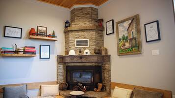 6 Schlafzimmer, Schreibtisch, Bügeleisen/Bügelbrett, kostenloses WLAN