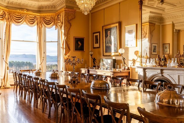 Villa | 10 bedrooms, Internet - Errol Park - Grand Stately Home Views (Perth)