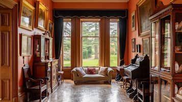 10 bedrooms, Internet