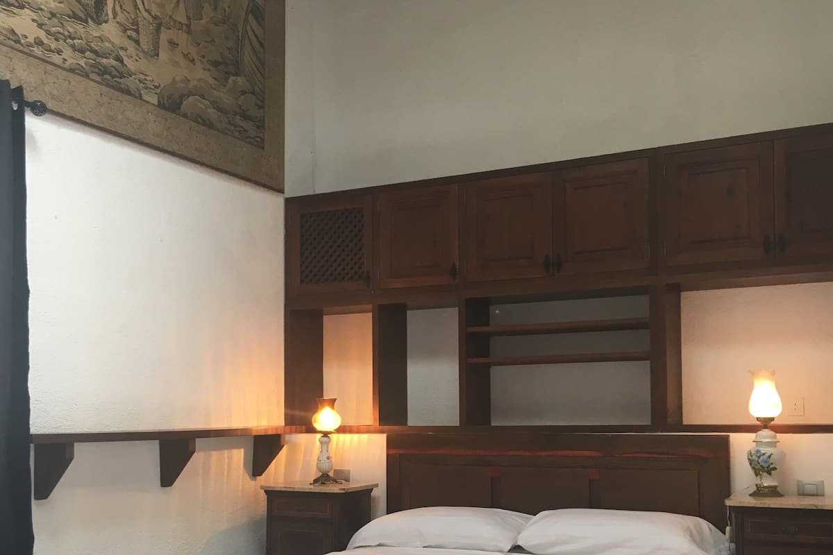 Comfort-Apartment, Klimaanlage, Blick auf den Innenhof