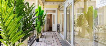 Oasis Luxe Boutique Suites by BQA