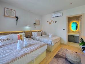 Deluxe Villa, Pool View | 3 bedrooms, free WiFi, bed sheets
