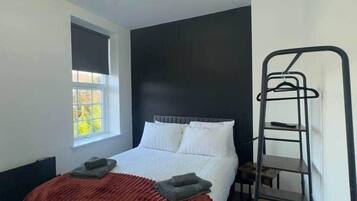 2 Schlafzimmer, Bügeleisen/Bügelbrett, WLAN, Bettwäsche