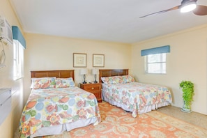 Apartment (0 Bedroom) | Interior - Dock & Fire Pit: Scenic Studio on Suwannee River! (Chiefland)