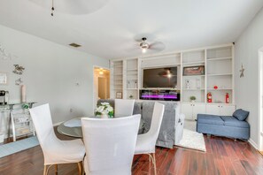 Apartment (2 Bedrooms) | Interior - 5 Mi to Rutgers University: New Jersey Guest Suite (South River)