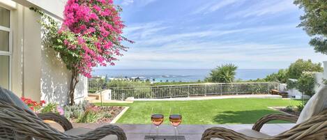 Villa | 4 bedrooms, Internet