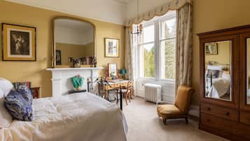 20 bedrooms, Internet