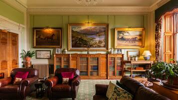 20 bedrooms, Internet