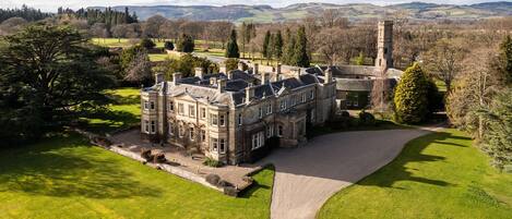 Villa | 20 sovrum och internet