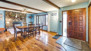 Interior - On-site Access to Spokane River: Home w/ Fire Pit! (Nine Mile Falls)