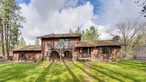 Interior - On-site Access to Spokane River: Home w/ Fire Pit! (Nine Mile Falls)