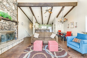 Apartment (5 Bedrooms) | Interior - Half-mi to Midtown: Family Retreat w/ Mtn Views! (Ruidoso)