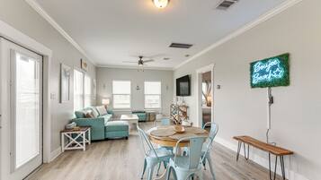 House (2 Bedrooms) | Front of property