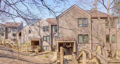 Patio + Pool Access: Wintergreen Resort Getaway!