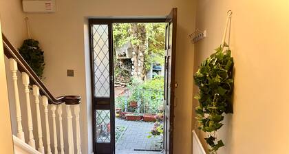 Cosy London Retreat Near Tower Bridge