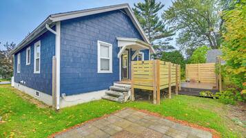 House (1 Bedroom) | Front of property