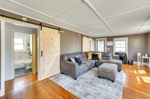 House (1 Bedroom) | Interior