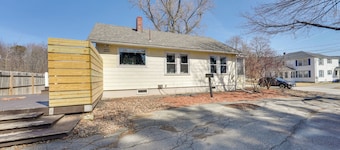 2 Mi to Colby College: Peaceful Home in Waterville
