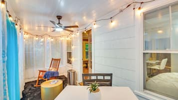 House (1 Bedroom) | Interior